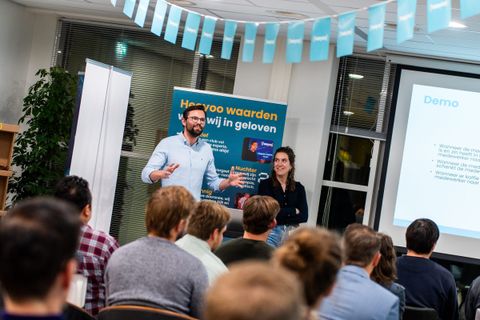 Een talk tijdens de meetup